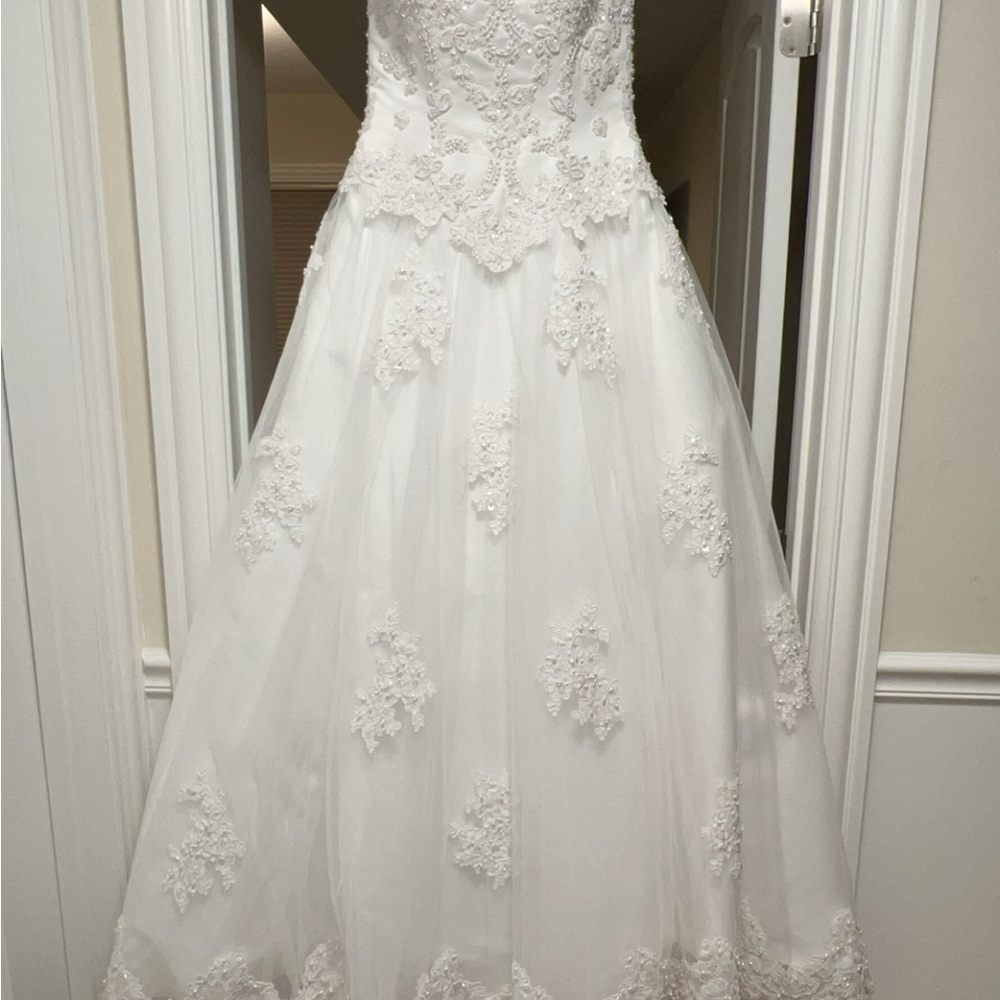 Oleg Cassini Lace Wedding Dress